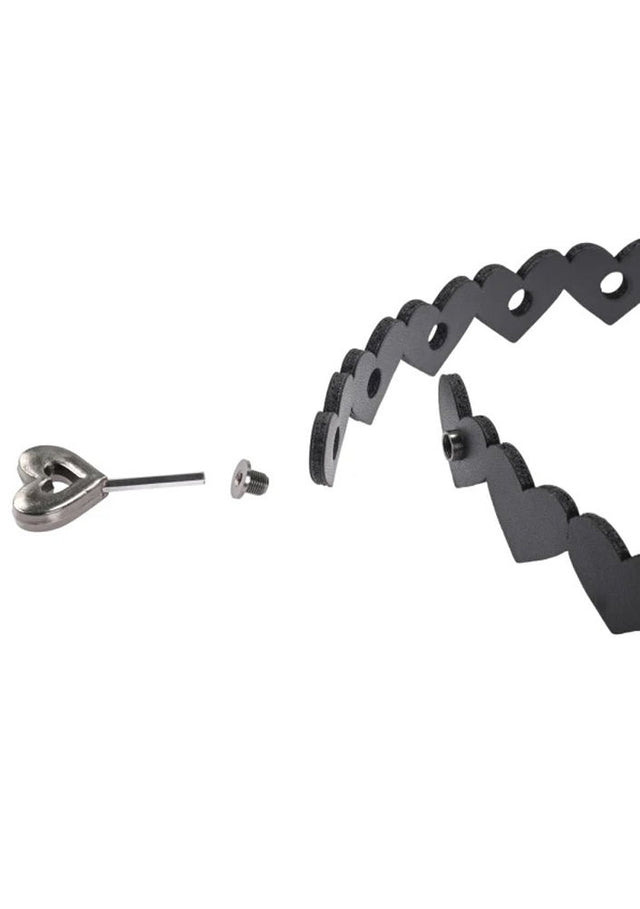 Heart Day Collar Black