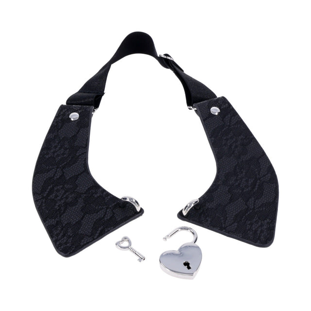 Heartbound Lace Day Collar Black
